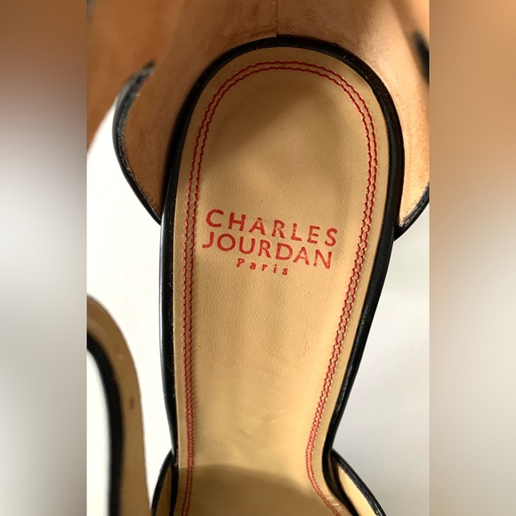 Charles Jourdan Paris T-strap black leather block heel pump. Size 8. Never worn. - Picture 7 of 10